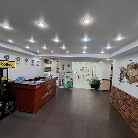 Astina Hotel อัสตานา ภายนอก รูปภาพ